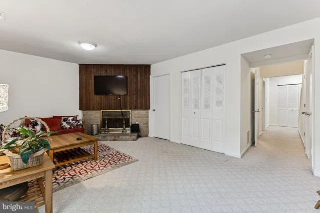 $574,900 | 10255 Braddock Road, Fairfax, VA 22032