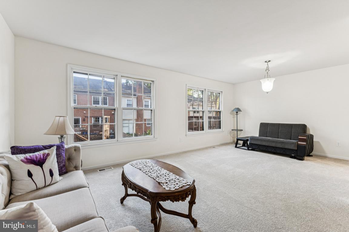 10255 Braddock Road Fairfax, VA 22032 - Photo 5 of 24