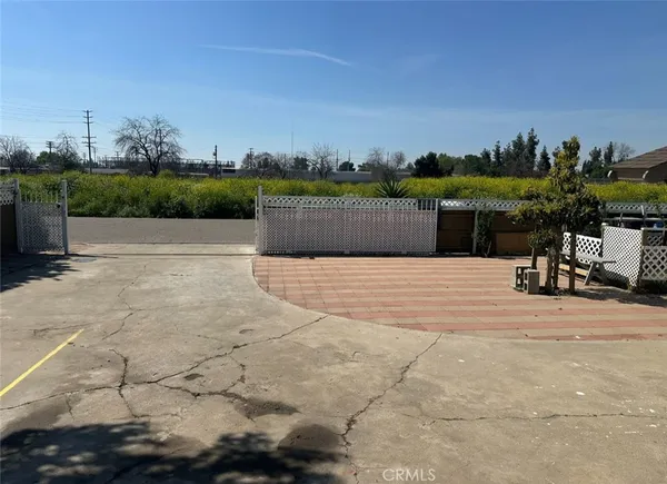 $365,000 | 322 North Dayton Street, Tulare, CA 93274