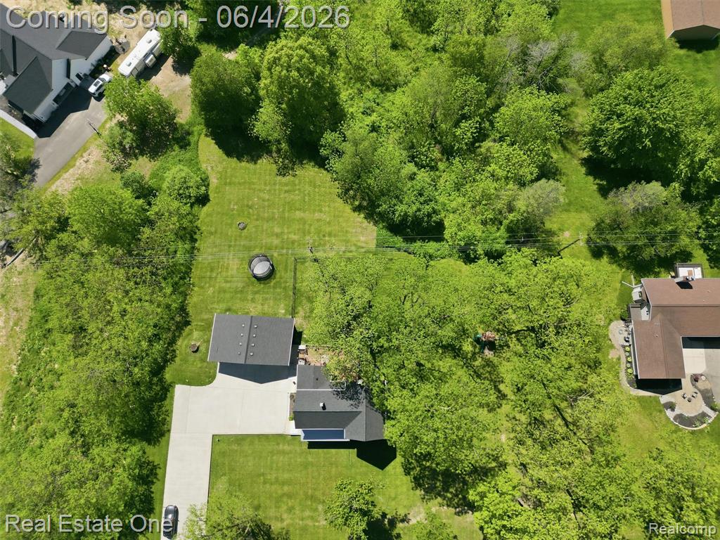 879 North Hacker Road Howell, MI 48843 - Photo 7 of 54