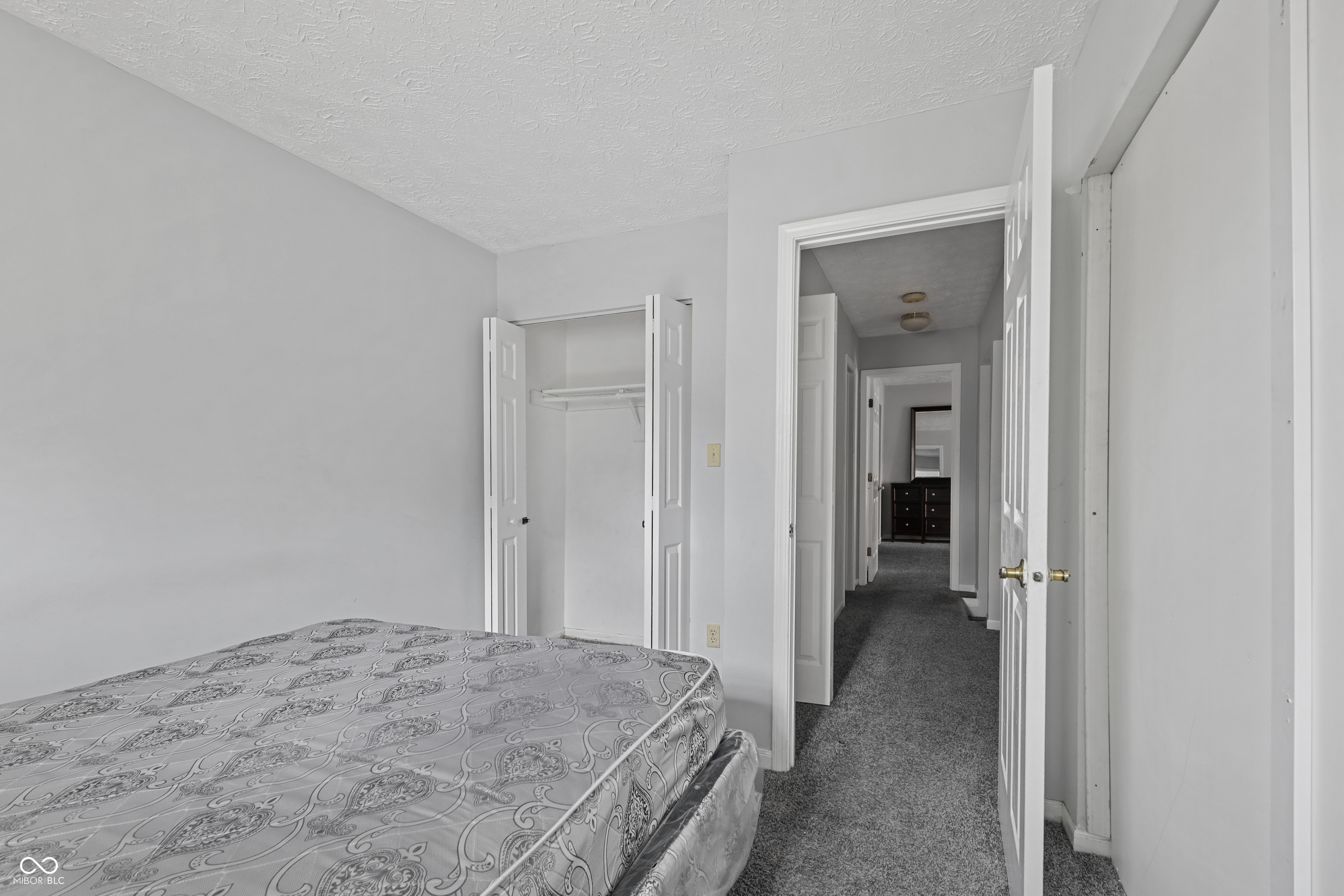 2524 Chaseway Court Indianapolis, IN 46268 - Photo 16 of 25