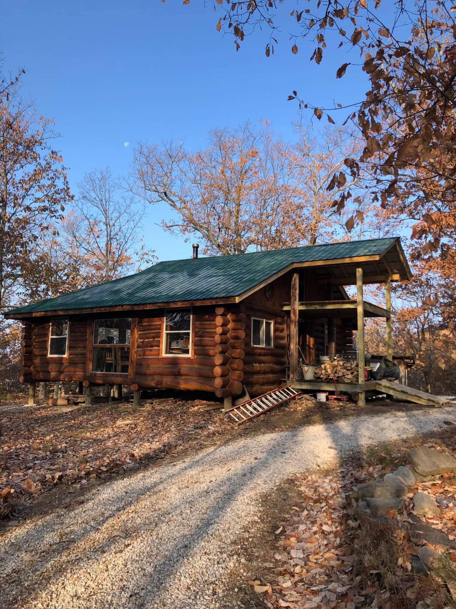 165 Webb Road Berea, KY 40403 - Photo 2 of 31 received_543895887043480