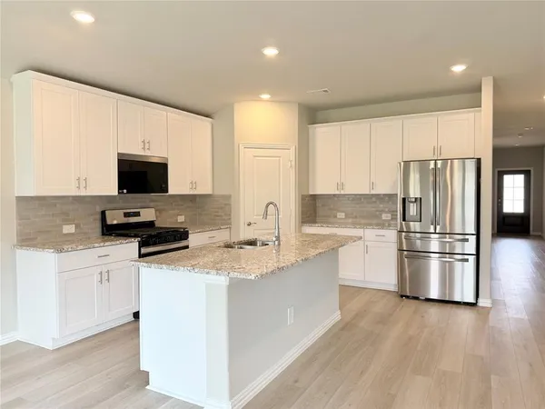$2,250 | 2215 Gustavus Drive, Sherman, TX 75092