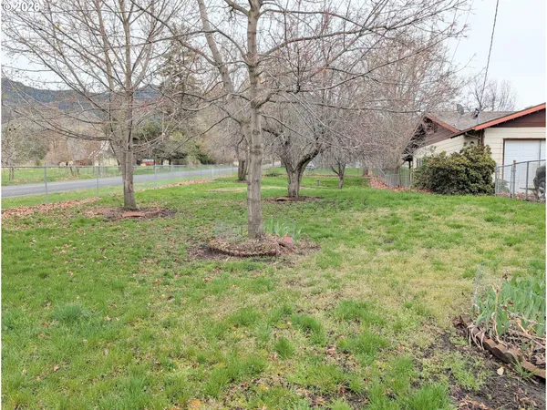 $325,000 | 60923 Overlook Drive, Cove, OR 97824
