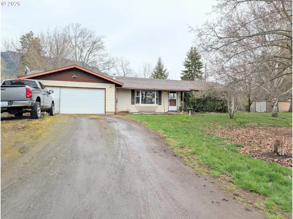 $325,000 | 60923 Overlook Drive, Cove, OR 97824
