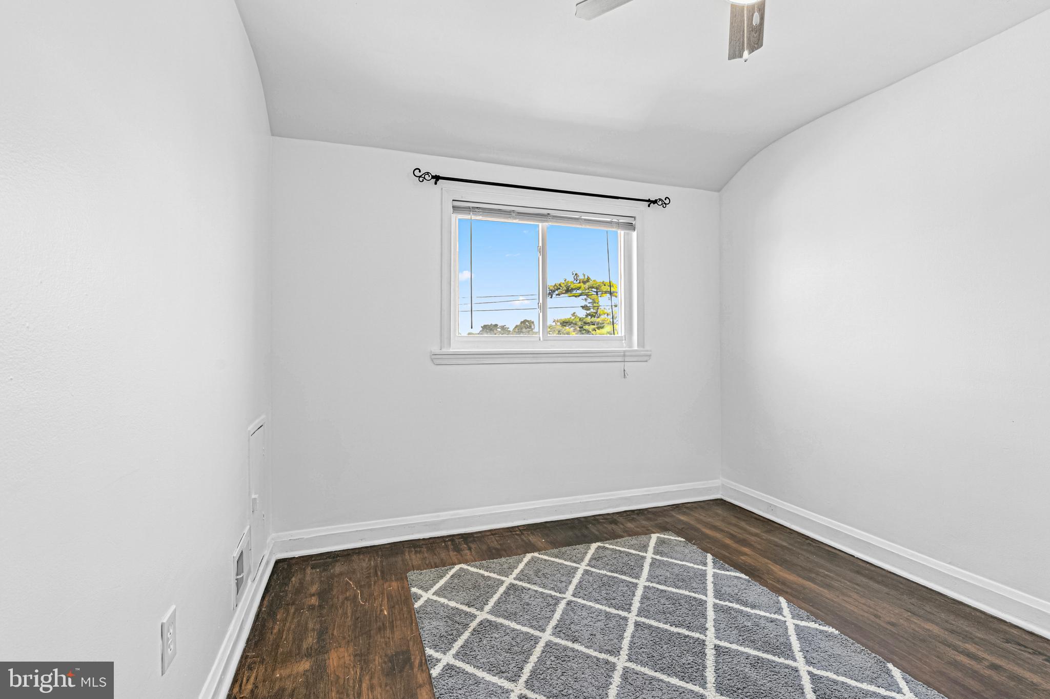 8272 Kavanagh Road Baltimore, MD 21222 - Photo 20 of 29 a view of an empty room and window