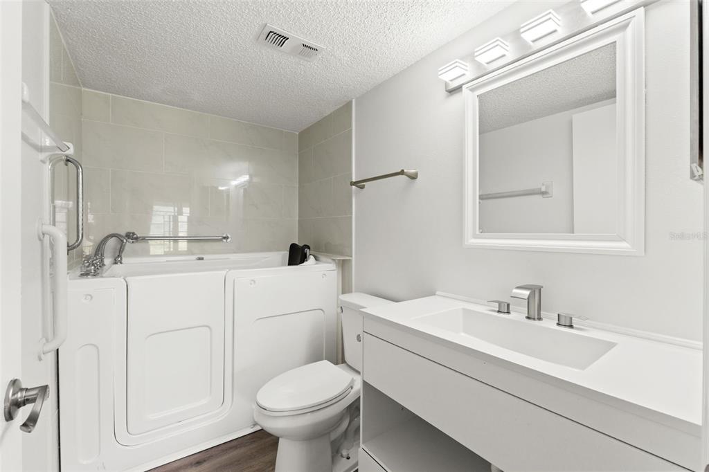 7131 Dell Road, Unit 2 New Port Richey, FL 34653 - Photo 19 of 32