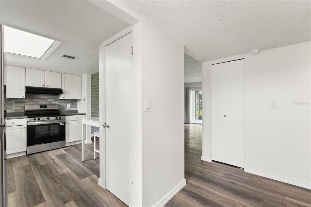 7131 Dell Road, Unit 2 New Port Richey, FL 34653 - Photo 5 of 32