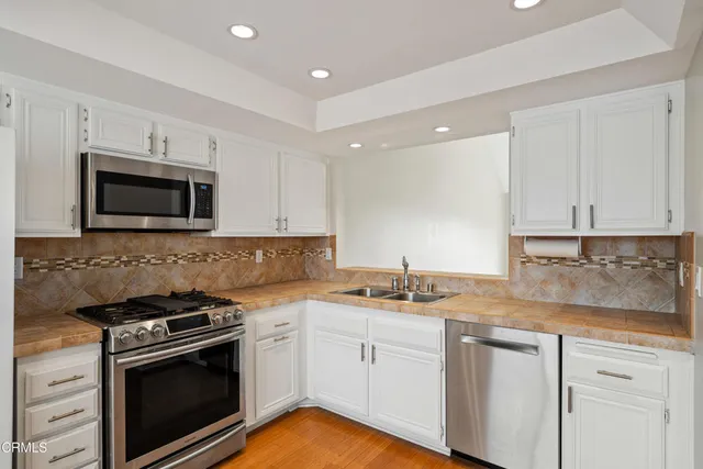 $929,000 | 558 Terrace View Place, Port Hueneme, CA 93041