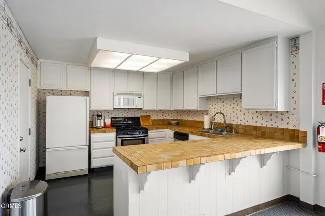 $929,000 | 558 Terrace View Place, Port Hueneme, CA 93041