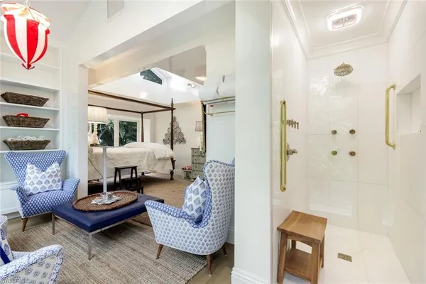 $30,000 | 295 6th Street North, Naples, FL 34102