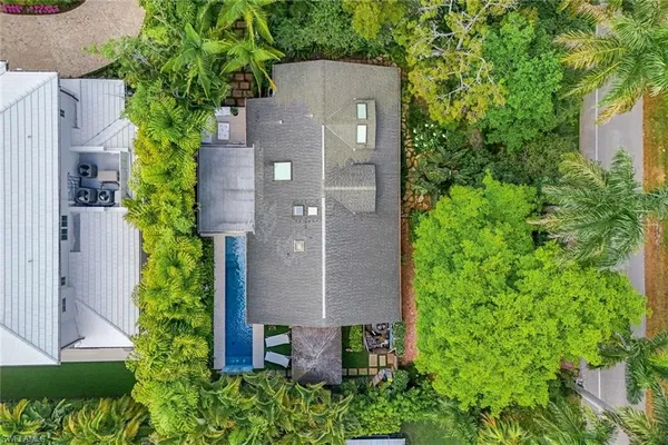 $30,000 | 295 6th Street North, Naples, FL 34102