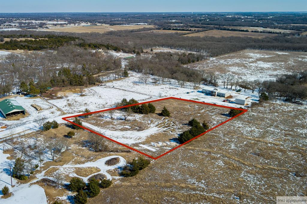 982 Willy Vester Road Van Alstyne, TX 75495 - Photo 13 of 28 a view of a lake with a mountain