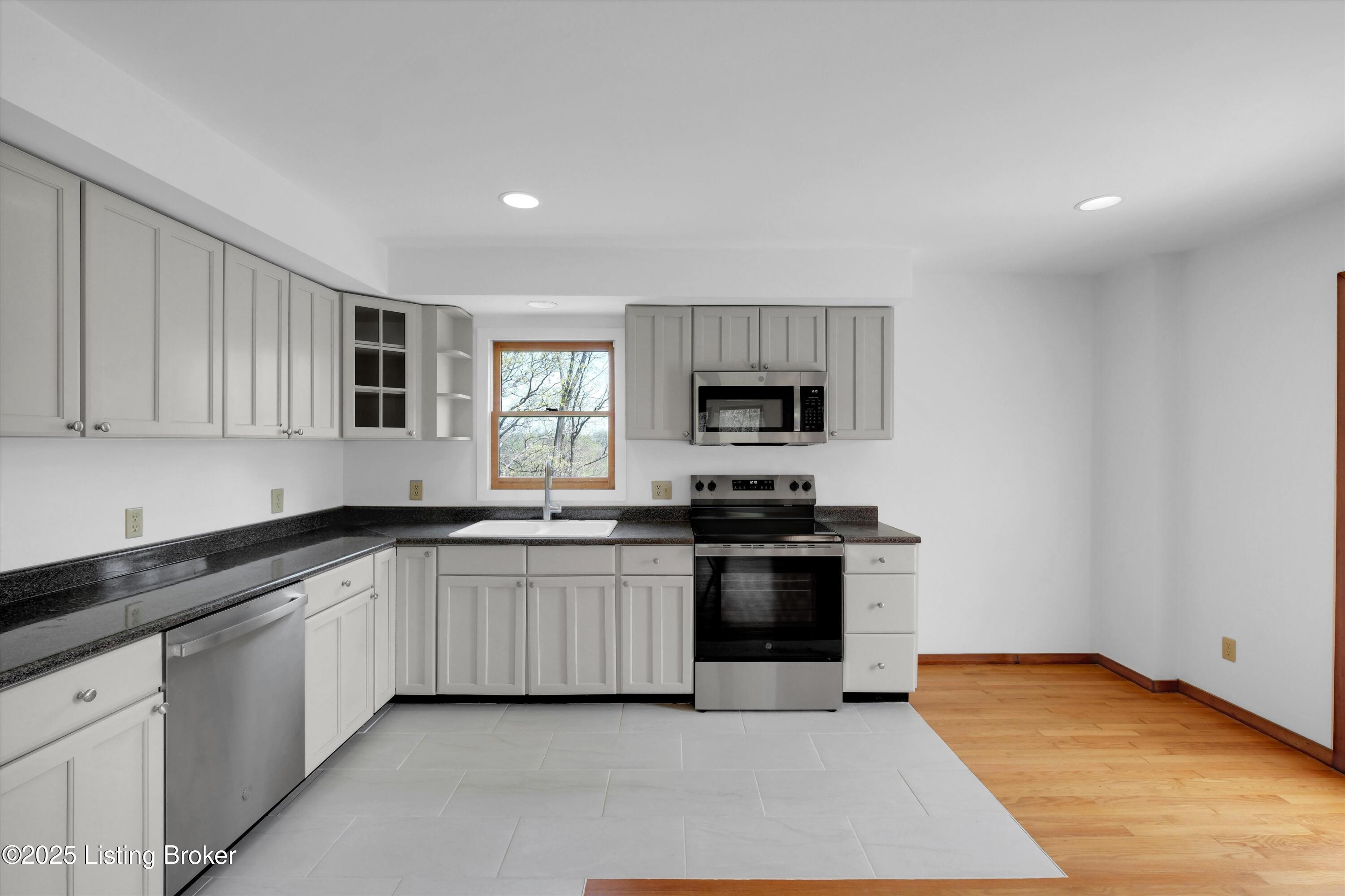 7700 Organ Creek Road Pendleton, KY 40055 - Photo 10 of 59 Kitchen
