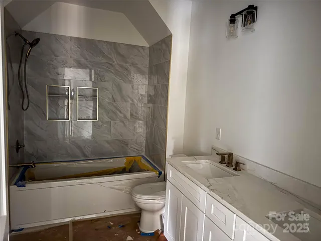 $925,000 | 81 Goldenwood Lane, Mills River, NC 28759