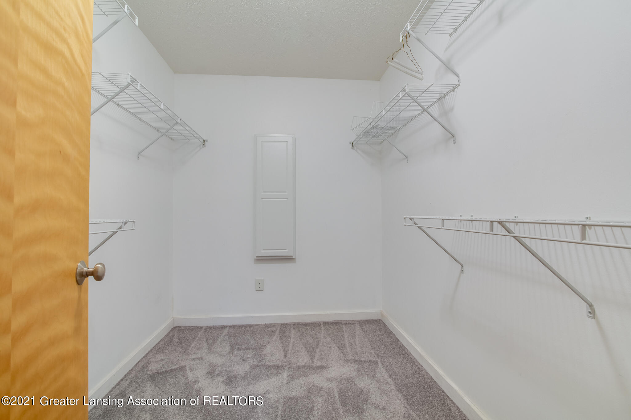 2367 Mt Hope Road Okemos, MI 48864 - Photo 19 of 33 2367_Mt_Hope_JEFF-33