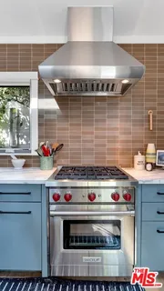 $1,645,000 | 9009 Lloyd Place, West Hollywood, CA 90069