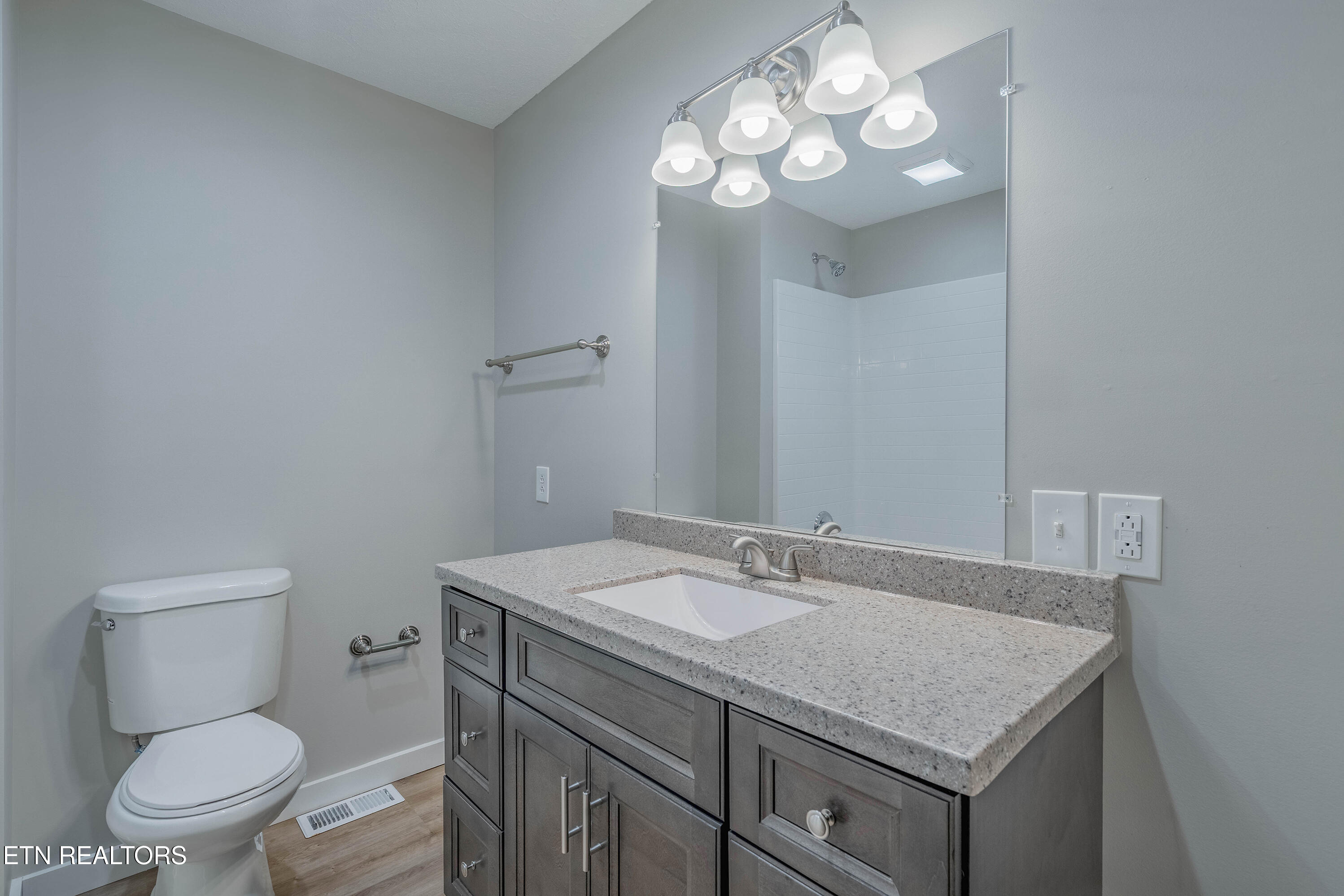 2705 Sood Road, Unit G Knoxville, TN 37921 - Photo 21 of 26 A7301163-HDR