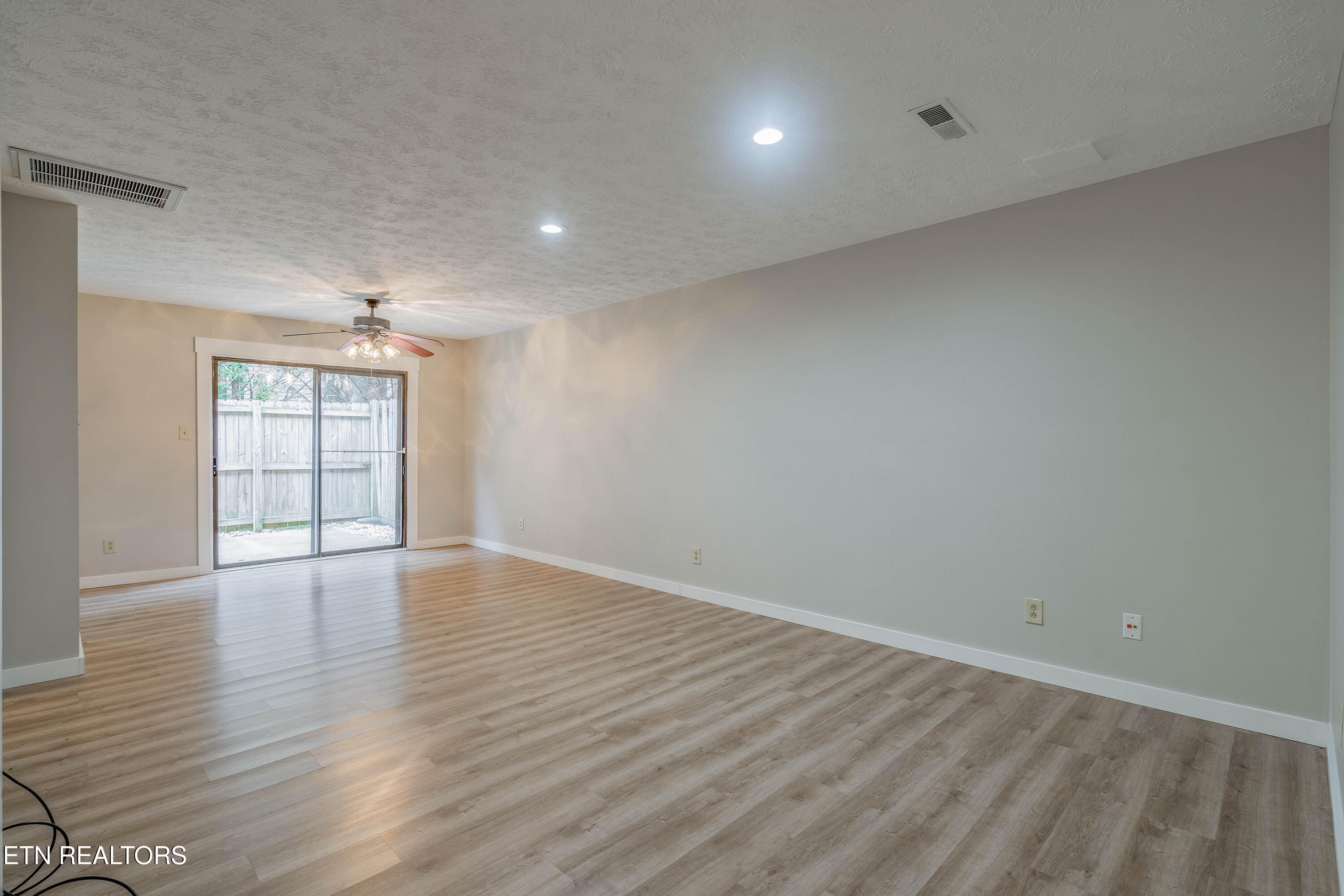 2705 Sood Road, Unit G Knoxville, TN 37921 - Photo 4 of 26 A7301124-HDR