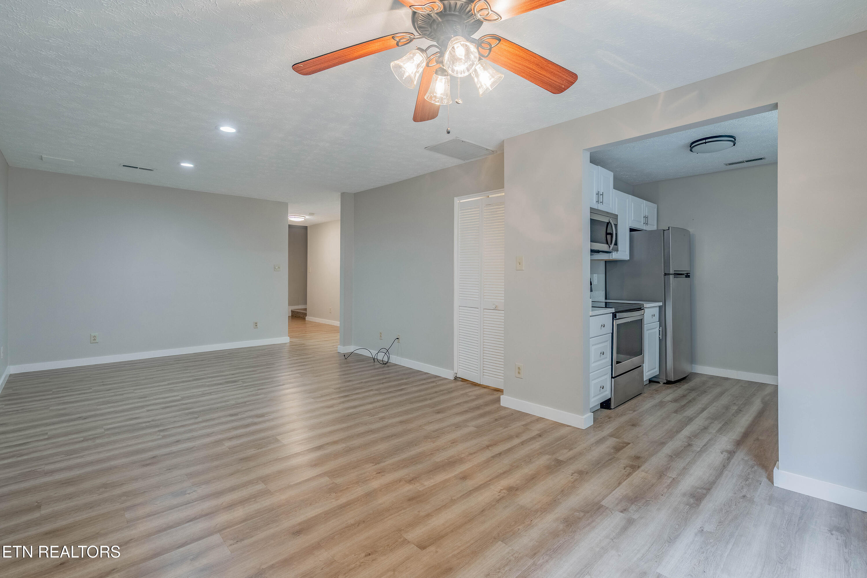 2705 Sood Road, Unit G Knoxville, TN 37921 - Photo 6 of 26 A7301130-HDR