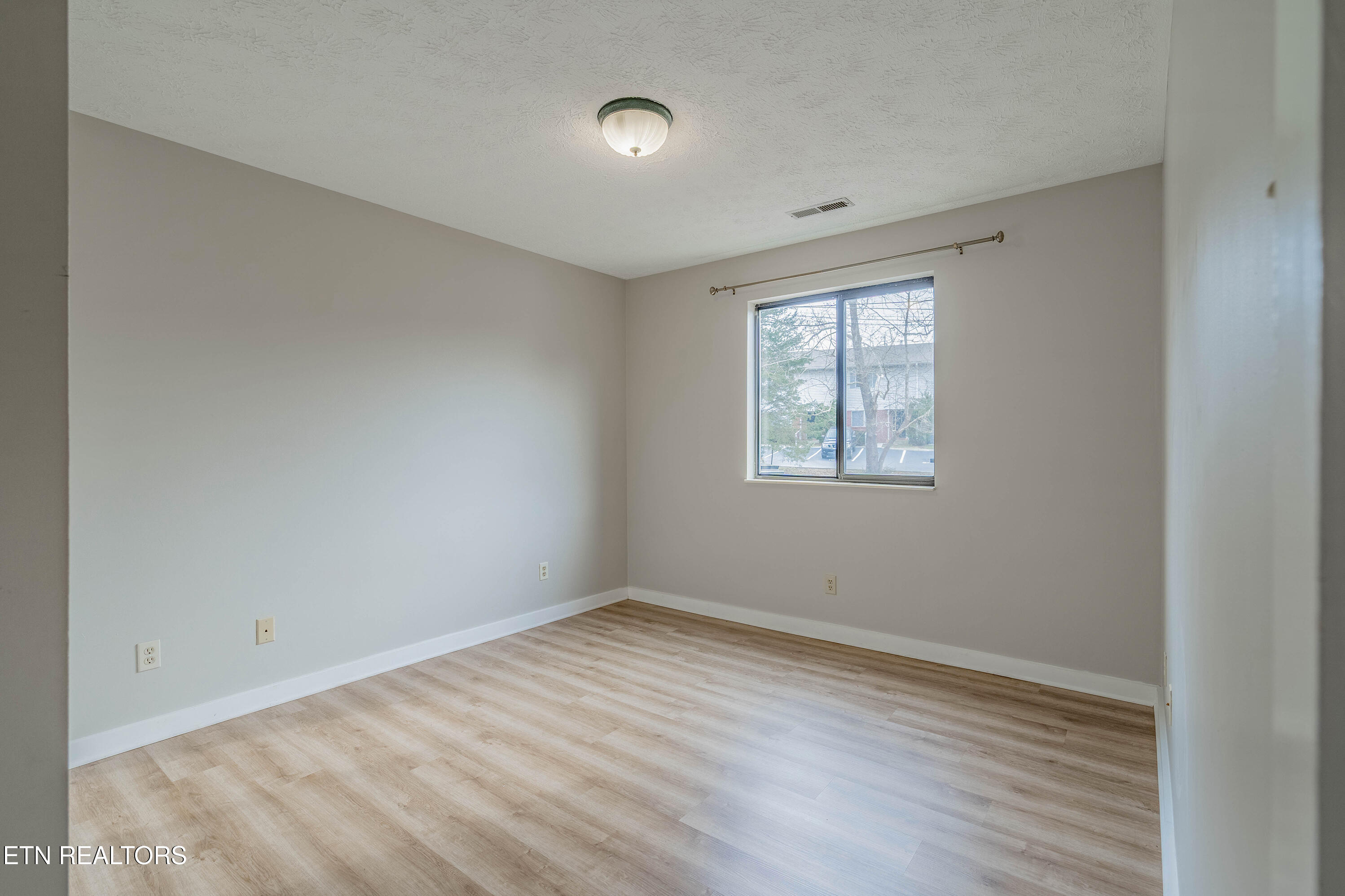 2705 Sood Road, Unit G Knoxville, TN 37921 - Photo 10 of 26 A7301112-HDR