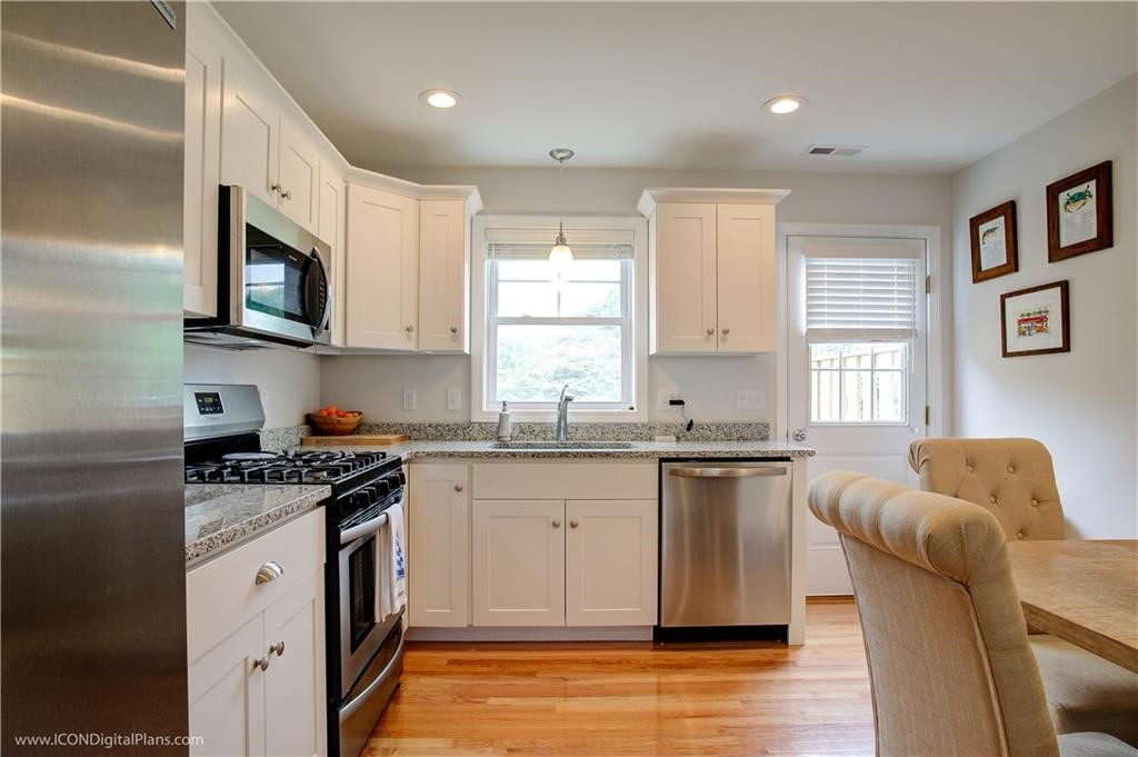 56 Mariner Way Middletown, RI 02842 - Photo 12 of 28