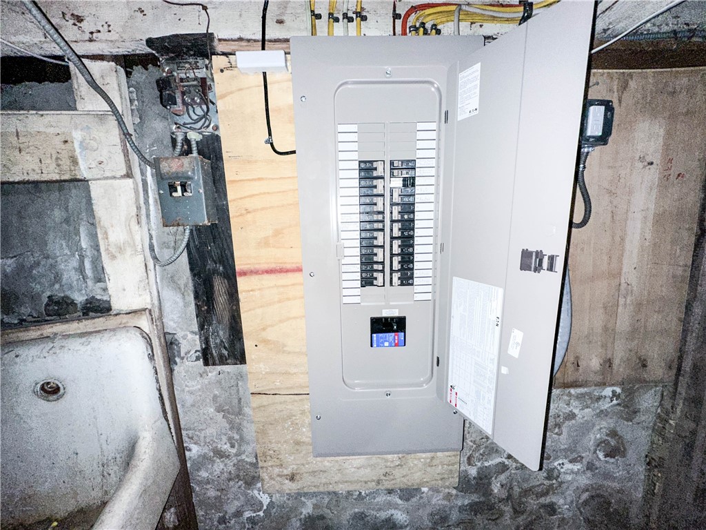 40 Galusha Street Rochester, NY 14605 - Photo 7 of 9