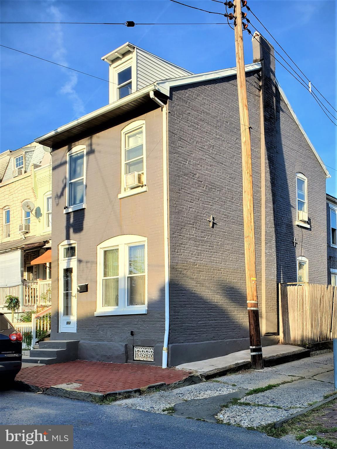 513 Ritter Street Reading, PA 19601 - Photo 1 of 33 Front of home