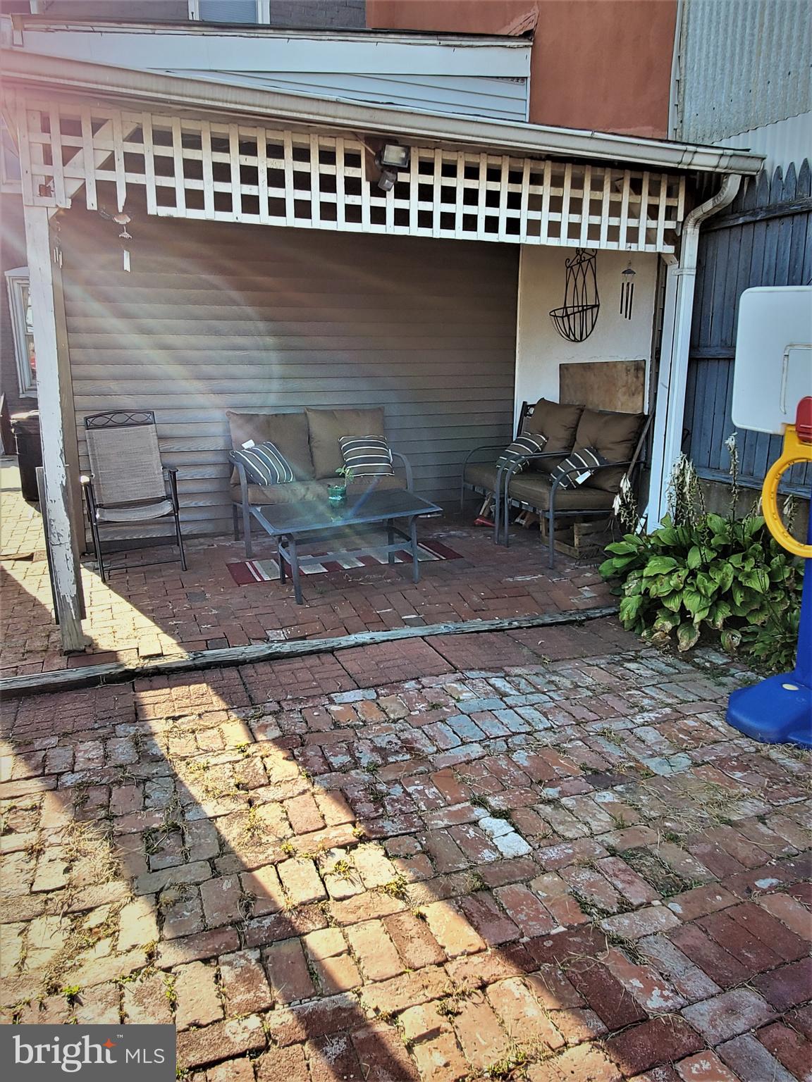 513 Ritter Street Reading, PA 19601 - Photo 4 of 33 Covered back porch