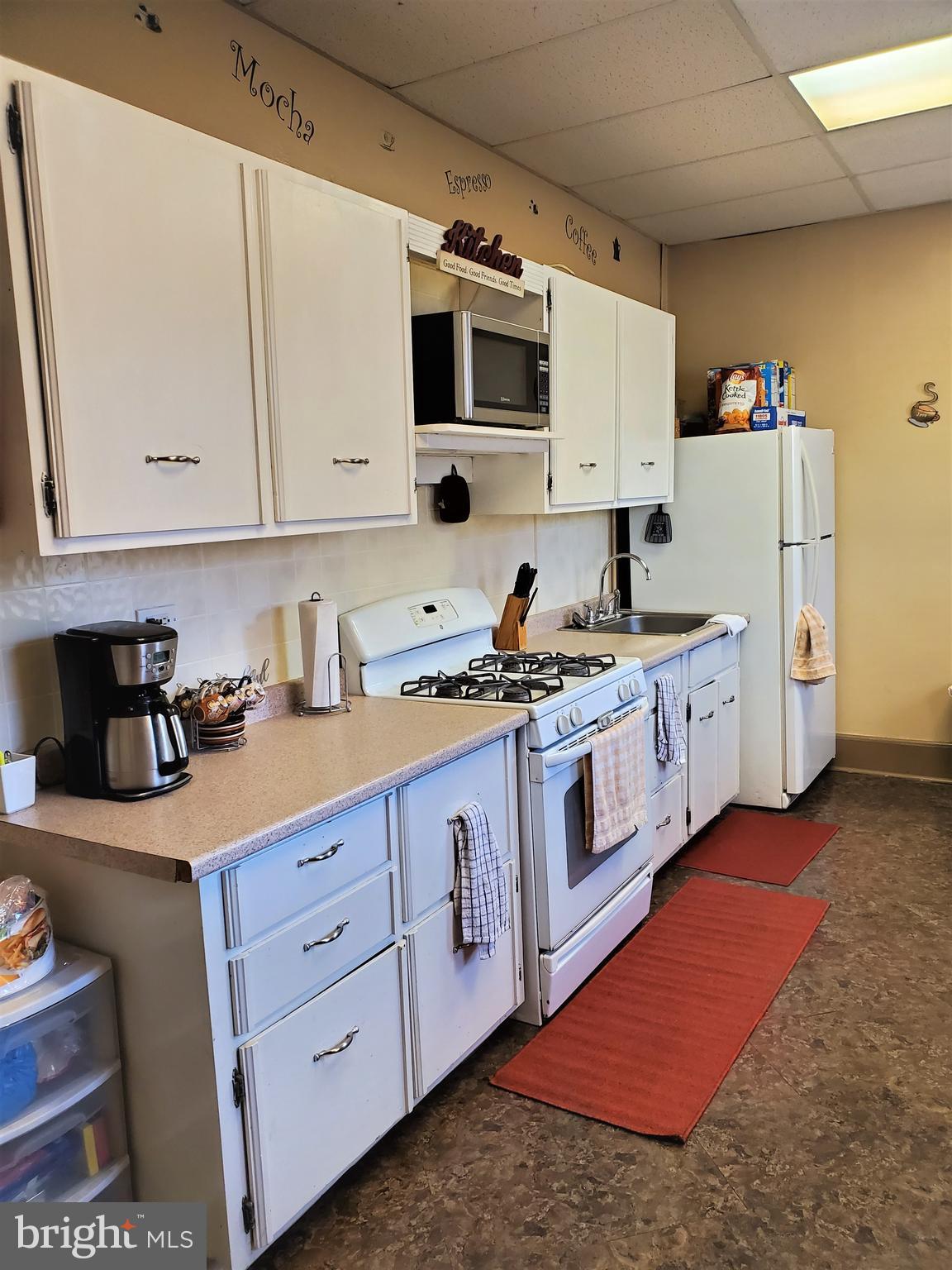 513 Ritter Street Reading, PA 19601 - Photo 6 of 33 Kitchen