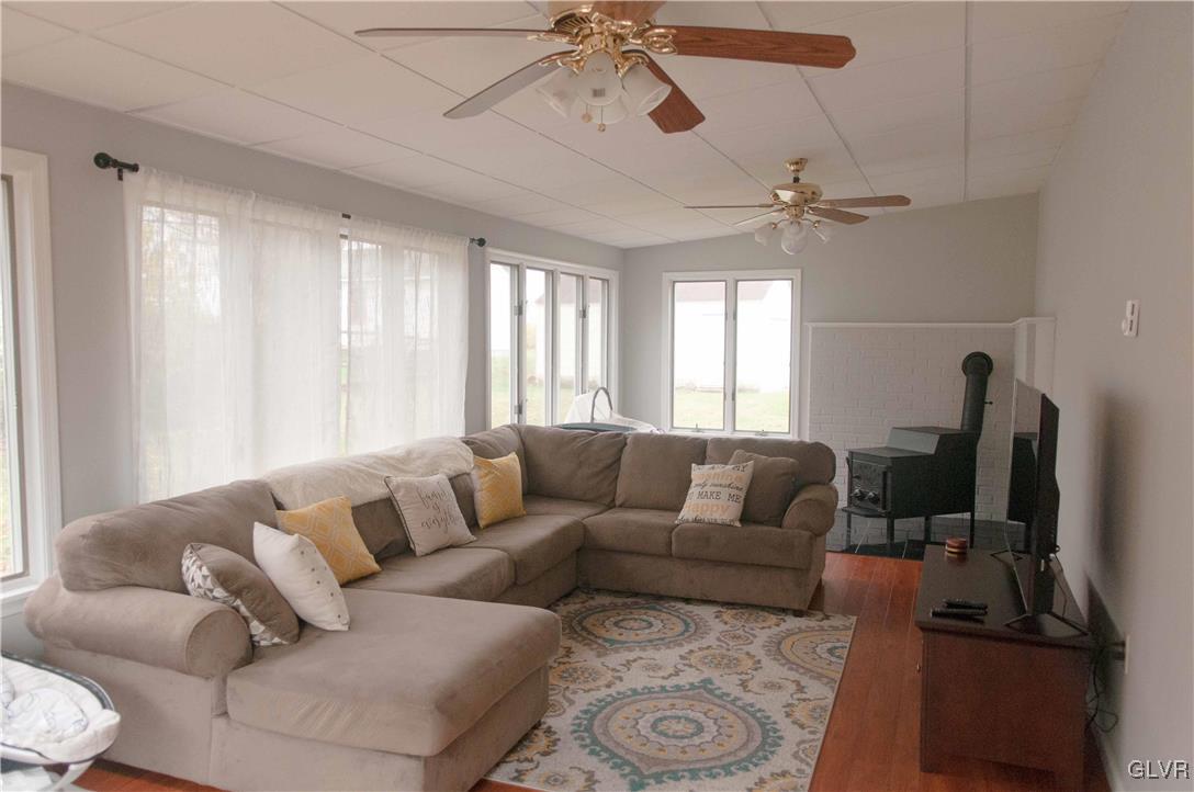 463 Locust Road Hellertown, PA 18055 - Photo 6 of 15 Gallery Image 6