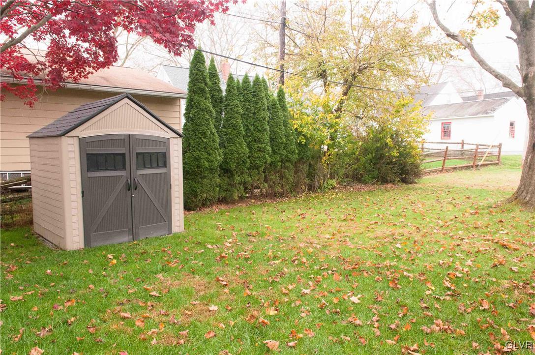 463 Locust Road Hellertown, PA 18055 - Photo 9 of 15 Gallery Image 9