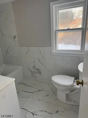 $2,100 | 7 Daretown Road, West Milford, NJ 07421