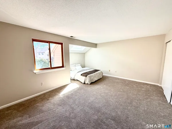 $249,900 | 169 Greenwoods Lane, Unit 169, East Windsor, CT 06088