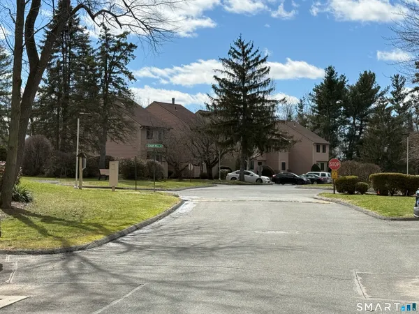 $249,900 | 169 Greenwoods Lane, Unit 169, East Windsor, CT 06088