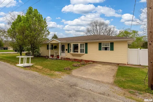 $150,000 | 504 North Cochran Street, West Frankfort, IL 62896