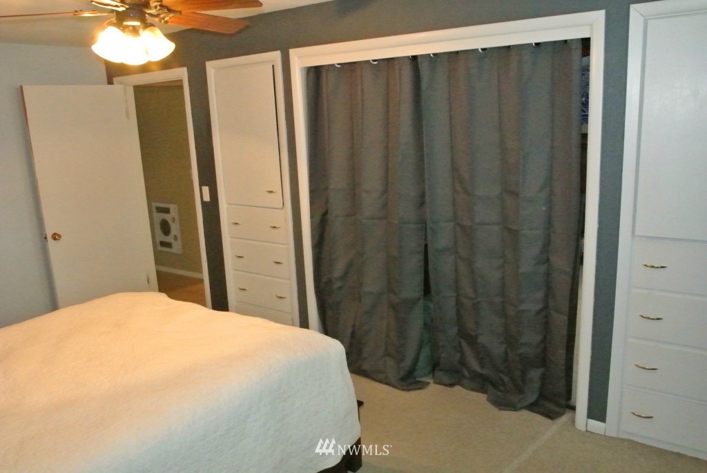 529 Schaffran Road Castle Rock, WA 98611 - Photo 8 of 15 Gallery Image 8