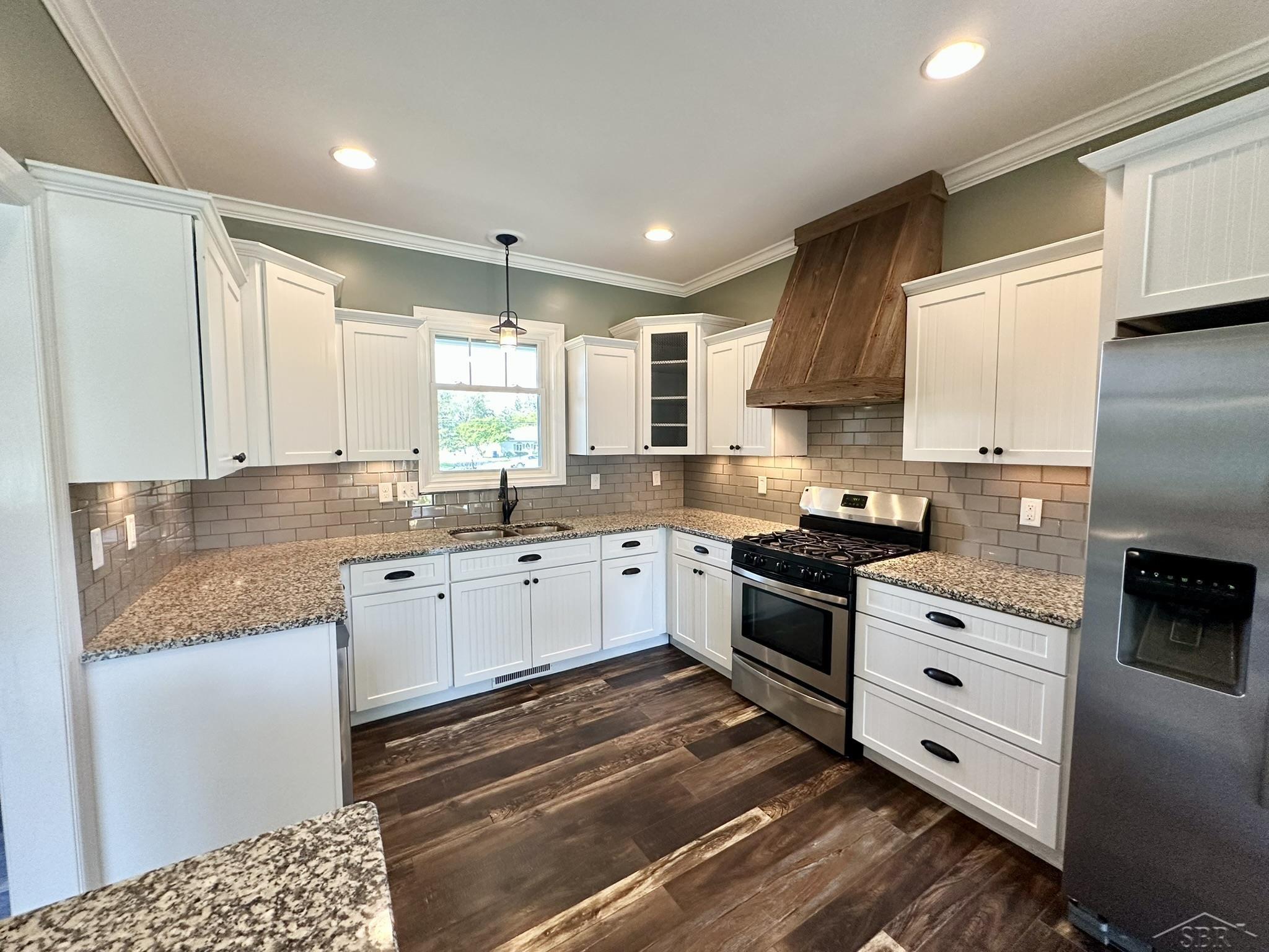 3943 Spring Lane Saginaw, MI 48603 - Photo 14 of 52 50186216-eab39bd3-1929-4fc3-81c4-c04cafdcebfb.JPG