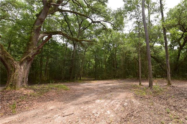3 Sally Welch Road Lacombe, LA 70445 - Photo 8 of 10