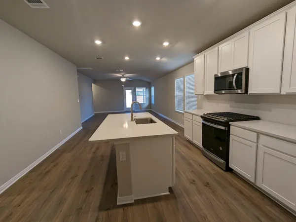 $2,450 | 2844 Moyer Lane, Round Rock, TX 78665
