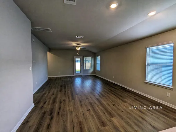 $2,450 | 2844 Moyer Lane, Round Rock, TX 78665