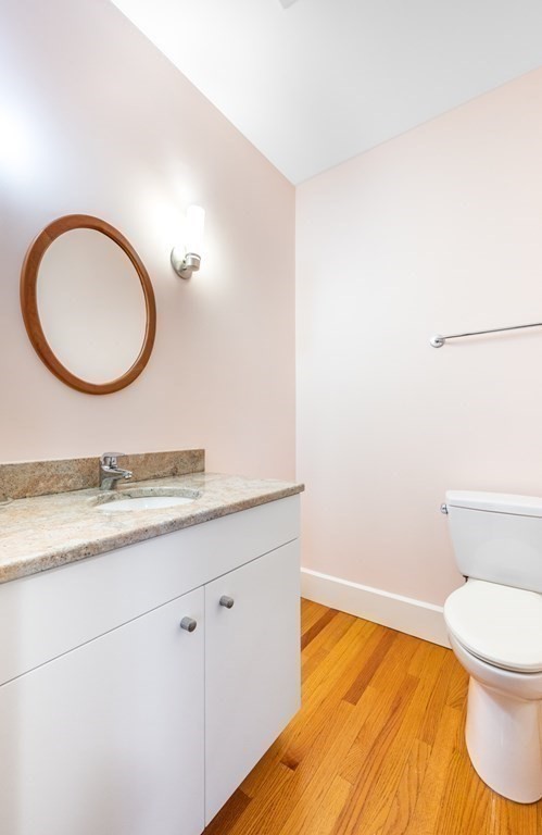 102 Herrick Road Newton, MA 02459 - Photo 21 of 41 Gallery Image 21