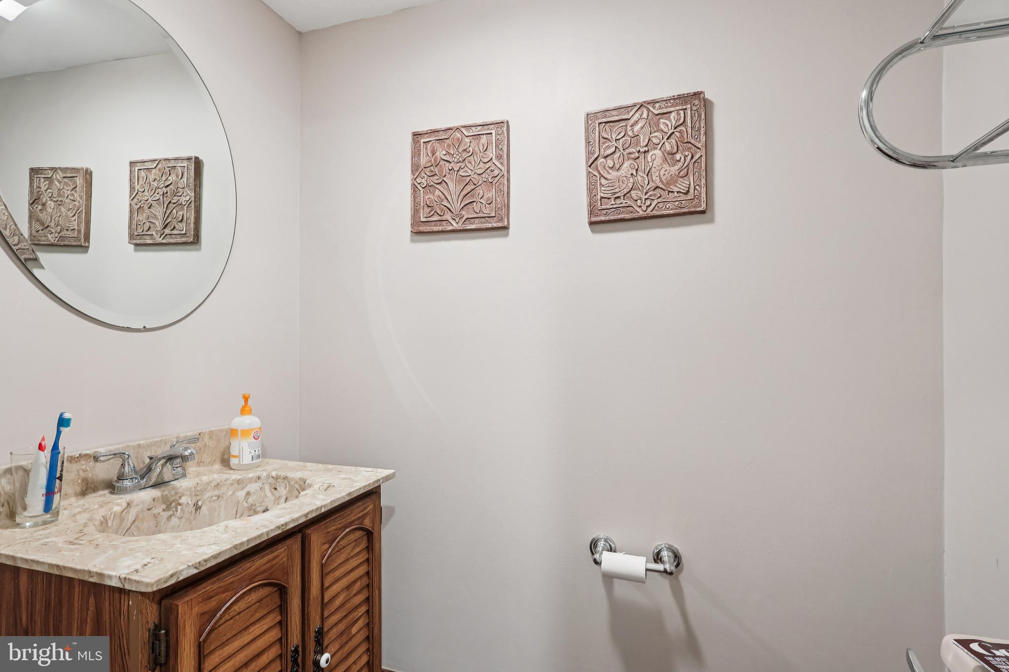 633 Foxfields Road Bryn Mawr, PA 19010 - Photo 35 of 44 2nd Powder Room