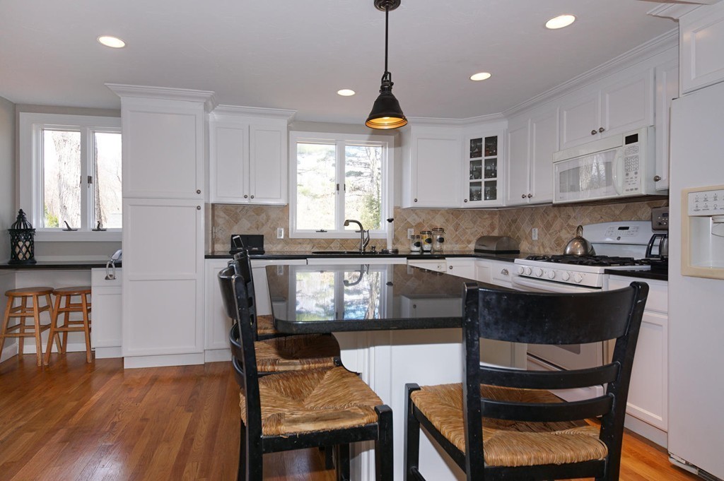 3 Timber Lane Wayland, MA 01778 - Photo 5 of 26 Gallery Image 5