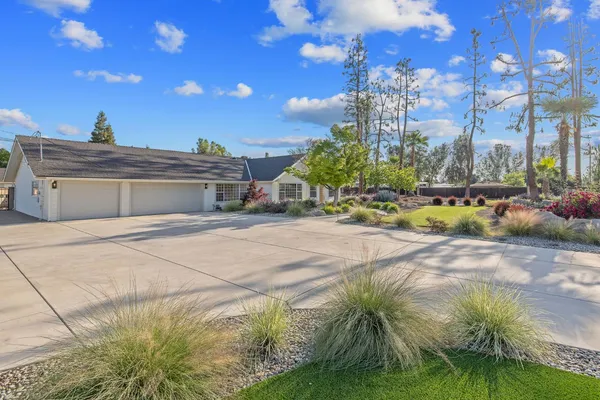 $1,599,900 | 2033 Alluvial Avenue, Clovis, CA 93611