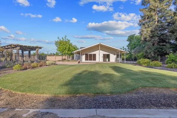 $1,599,900 | 2033 Alluvial Avenue, Clovis, CA 93611