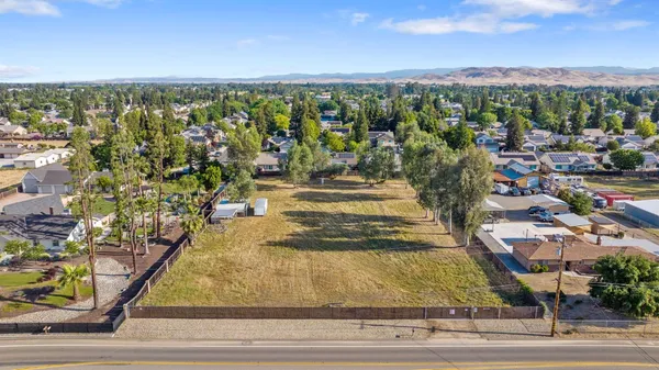 $1,599,900 | 2033 Alluvial Avenue, Clovis, CA 93611
