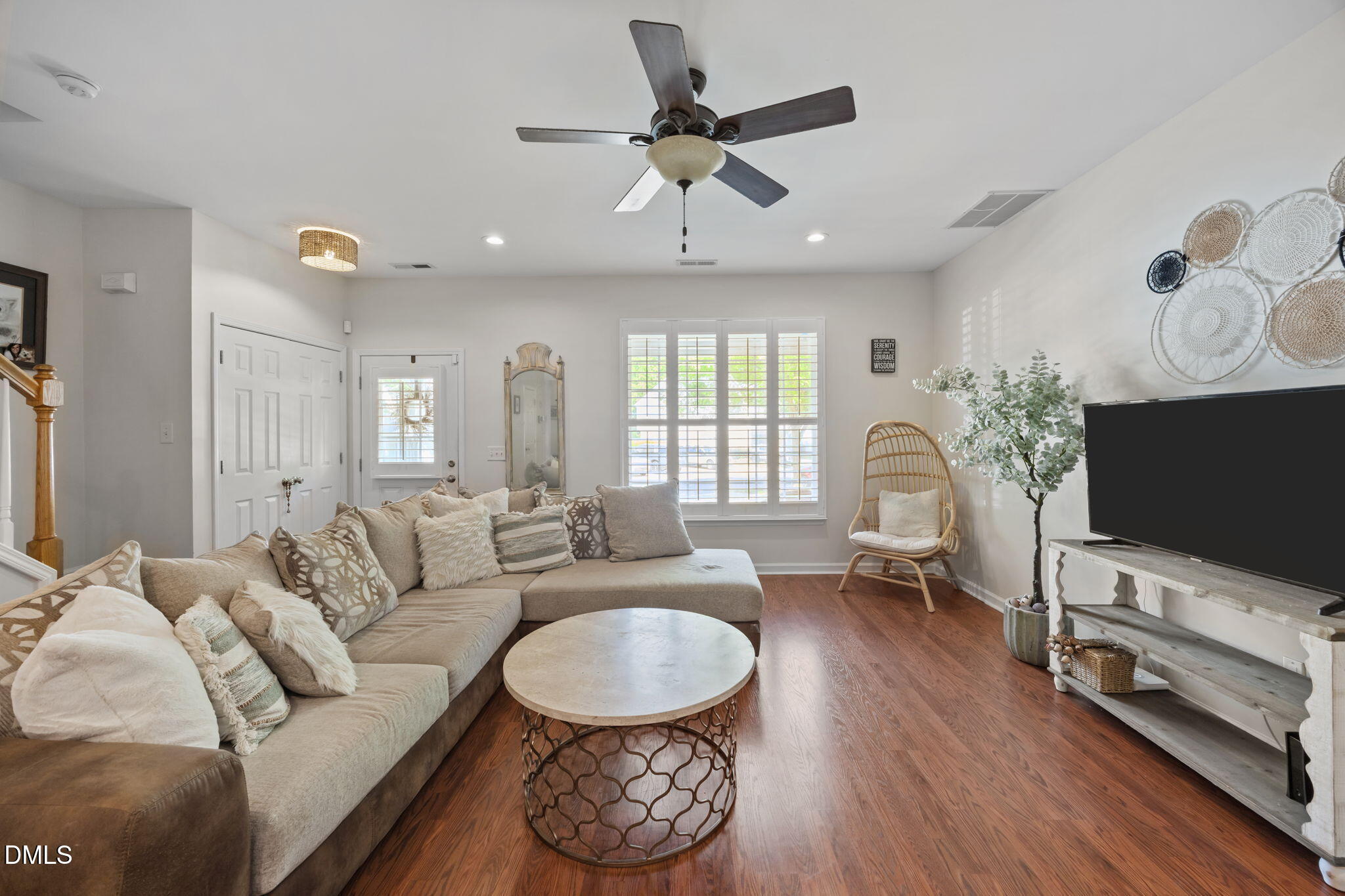 4252 Vienna Crest Drive Raleigh, NC 27613 - Photo 3 of 27 28-web-or-mls-IMG_7746