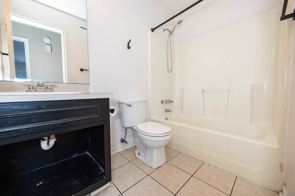 1426 Kings Mountain Road Columbus, GA 31907 - Photo 13 of 17 Gallery Image 13
