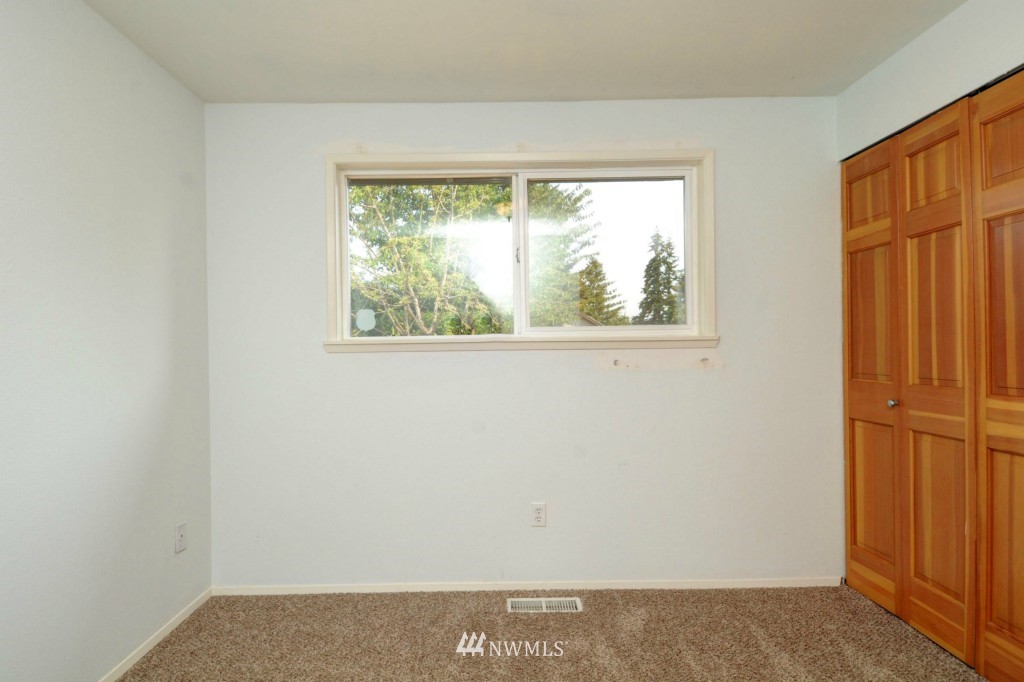 3227 193rd Place Southeast Bothell, WA 98012 - Photo 11 of 15 Gallery Image 11
